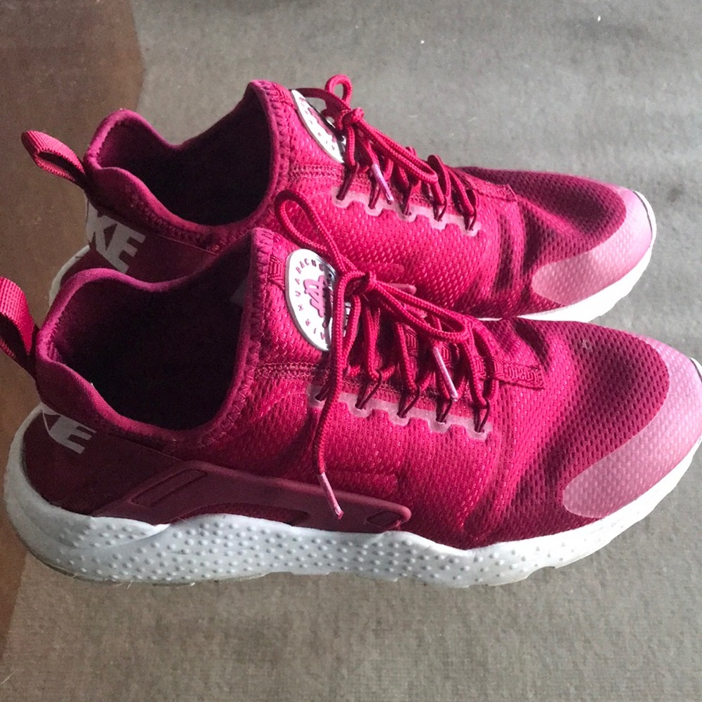 Nike Air Huarache Size 10